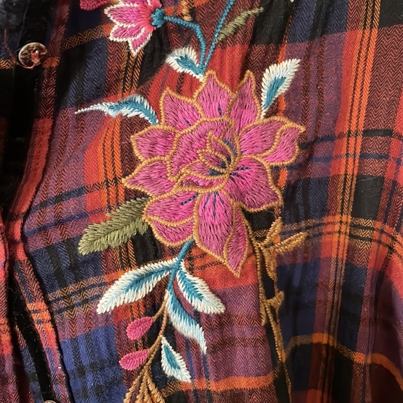 Johnny Was Workshop flannel shirt size XXS runs big - Picture 6 of 7